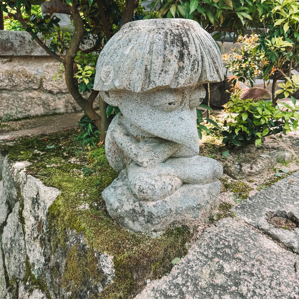 Daisho-in Temple - Statue
