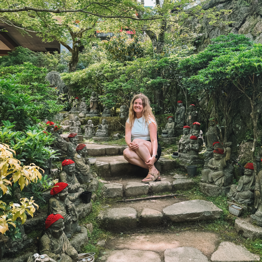 Daisho-in Temple - Statues