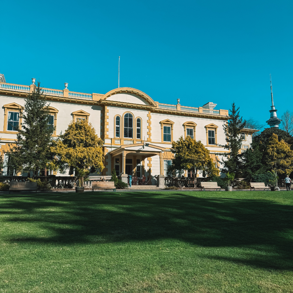 Free 3 Hour Walking City Tour - Old Government House