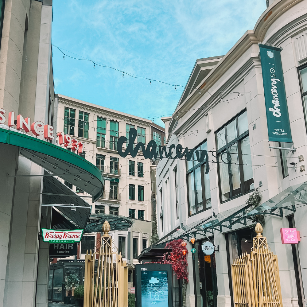 Walk Around Chancery Street & Grab Lunch