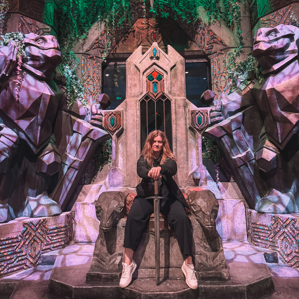 Weta Workshop Unleashed - Throne
